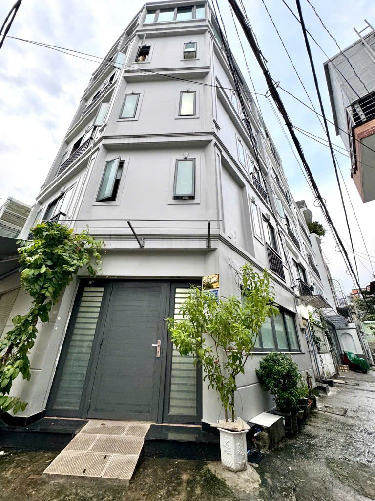 Chỉ 7,x Tỷ - CHDV 9 P.ngủ dòng tiền 360tr ngay ĐH Văn Lang CS3