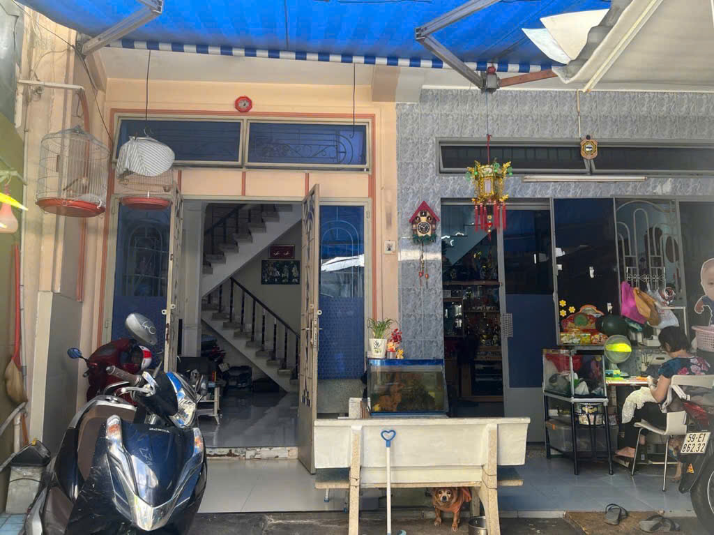 TRUNG TÂM PHÚ NHUẬN - TRẤN HUY LIỆU - GIÁP Q3 - VÀI BƯỚC RA NAM KỲ KHỞI NGHĨA- 6,5 TỶ TL