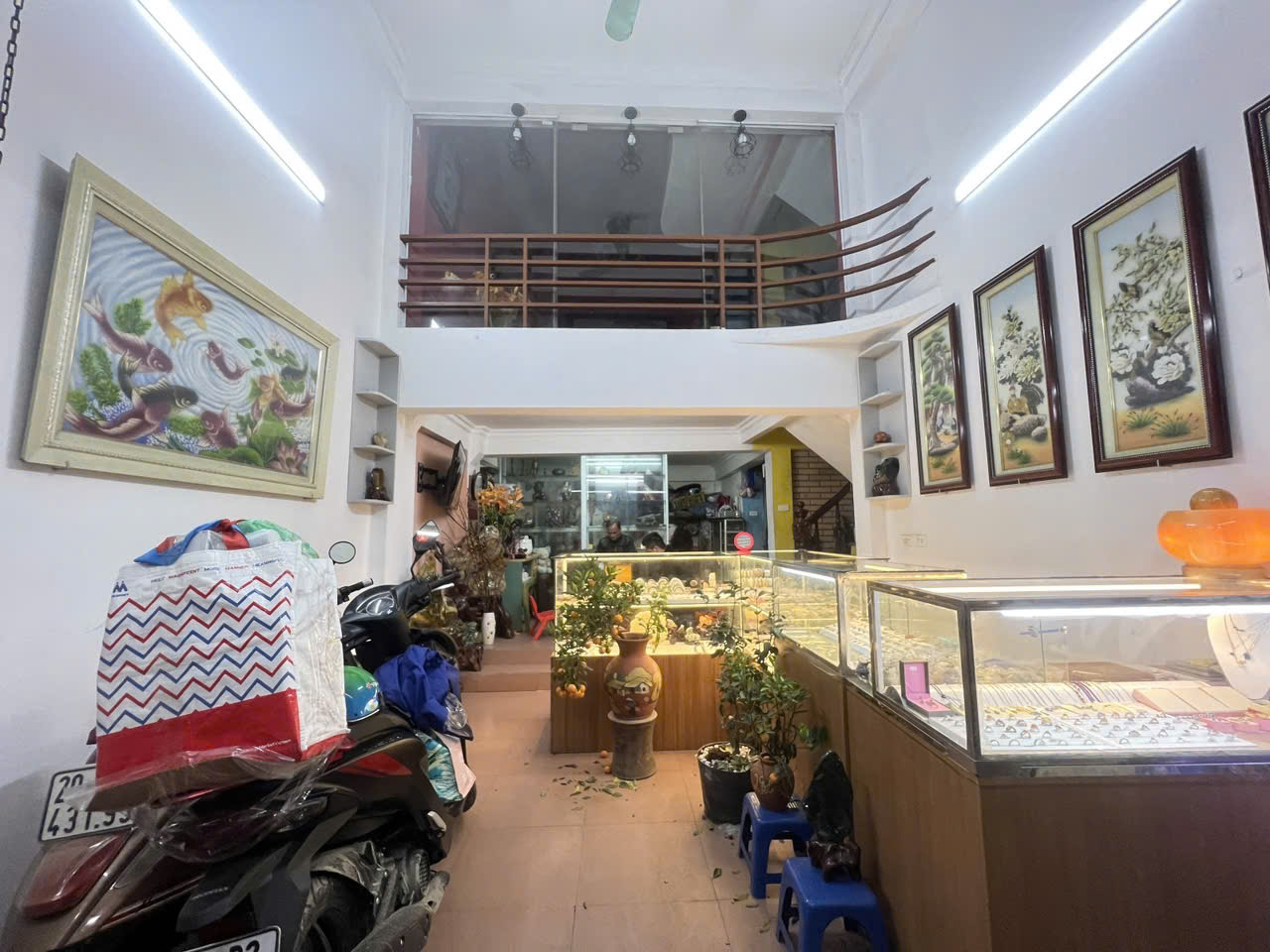 .SIÊU PHẨM HAI BÀ TRƯNG- MẶT NGÕ KINH DOANH SẦM UẤT- Ô CHỜ THANH MÁY-Ô TÔ TRÁNH- CÁCH NHÀ LÀ RA MẶT PHỐ Bạch Mai