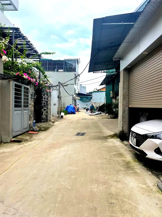 LÔ 2 CĂN - MỚI KOGG - BÁT KHỐI 42M2, 6 TẦNG,MẶT TIỀN 4M, 8.35 TỶ.LONG BIÊN.