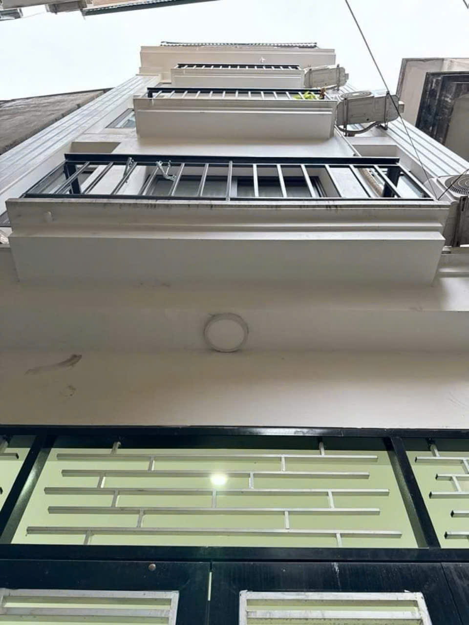 Siêu phẩm nhà đẹp Lai Xá - Yên Vĩnh -HĐ 32m2* 5T ngõ VF3 , căn góc ,KD giá 5,1 tỷ .LH 0966412886.