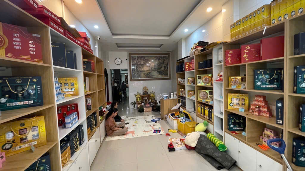 SIÊU PHẨM NHÀ MẶT PHỐ LÝ NAM ĐẾ HOÀN KIẾM - TRUNG TÂM PHỐ CỔ - NHÀ HAI MẶT - 1MẶT PHỐ VÀ 1 MẶT NGÕ .