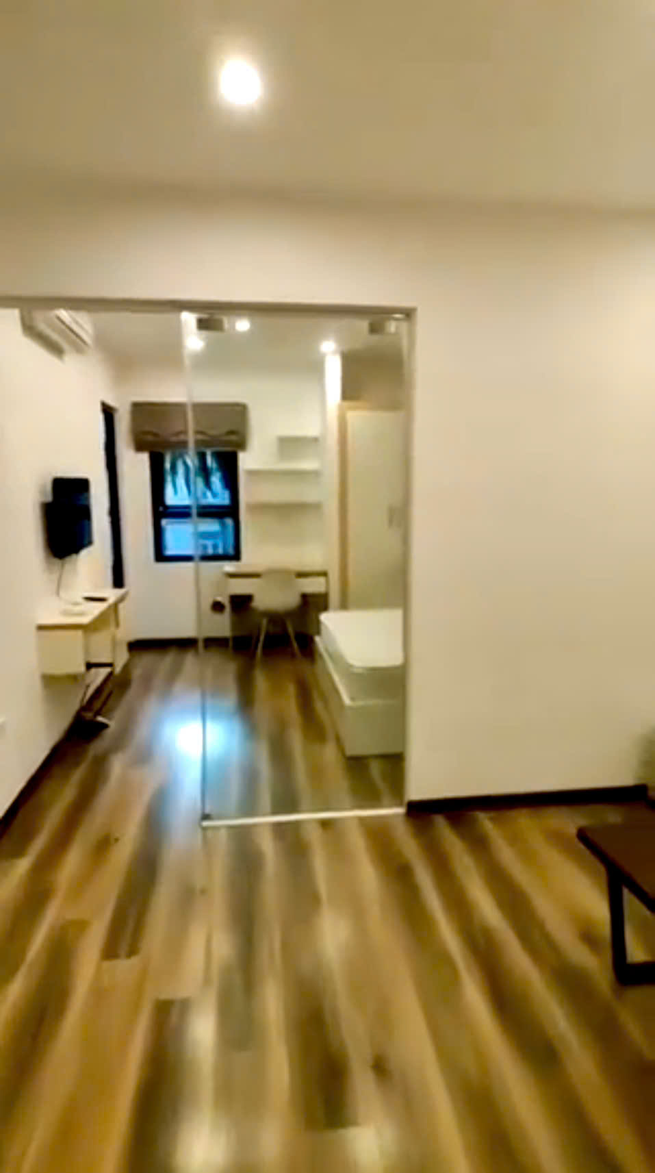 CÓ VIỆC GẤP CẦN NHƯỢNG LẠI PHÒNG 8 TRIỆU / THÁNG TẠI ĐƯỜNG NGUYỄN VĂN HUYÊN - CẦU GIẤY - HÀ NỘI