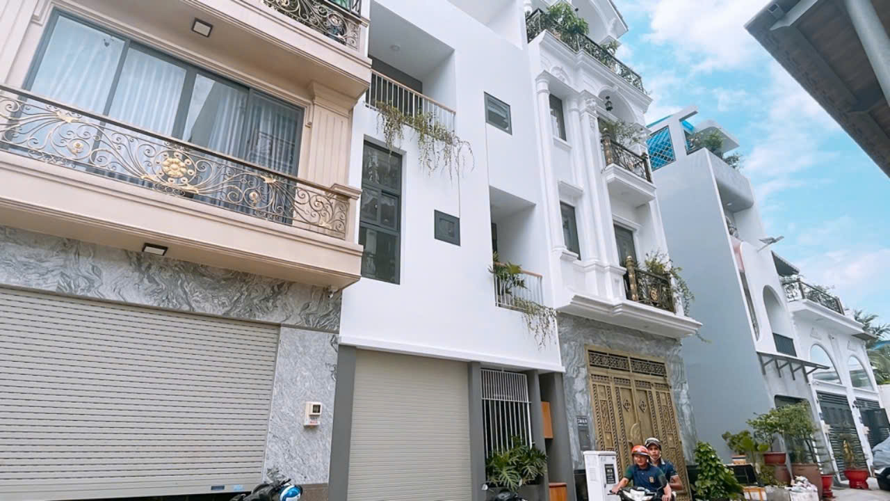 SIÊU PHẨM TRUNG TÂM BÌNH TÂN-GẦN TÊN LỬA-KHU PHÂN LÔ ĐỒNG BỘ-NGANG GẦN 5M-4 TẦNG-HẺM NHỰA 6M-CHỈ NHỈNH 6 TỎI