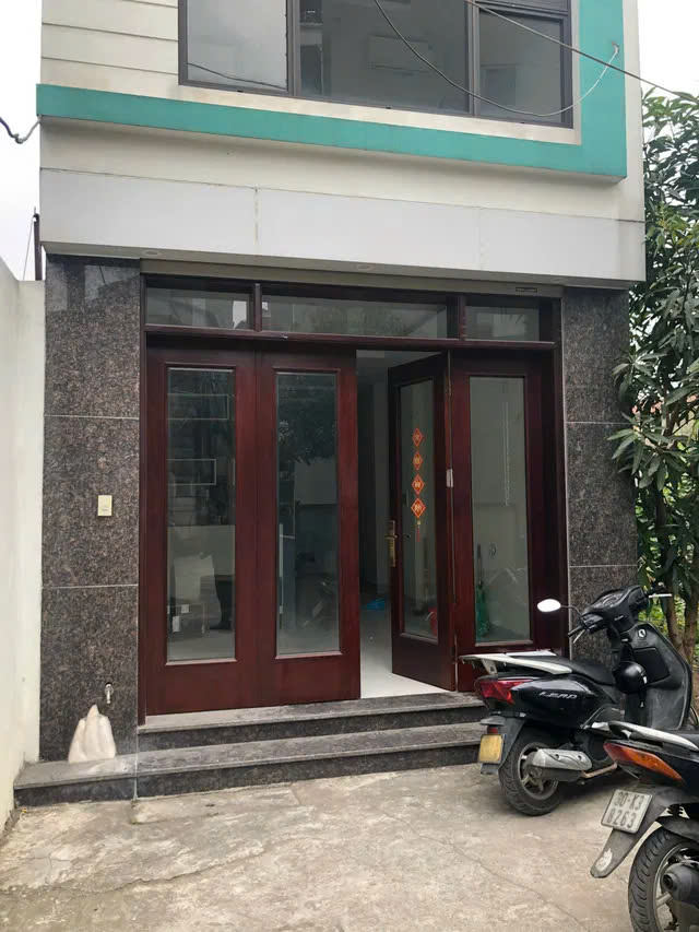 BÁN NHÀ RIÊNG BÁT KHỐI- Ô TO VÀO NHÀ, 50M2, 5 TẦNG, MẶT TIỀN 4M, 7.4 TỶ. LONG BIÊN.