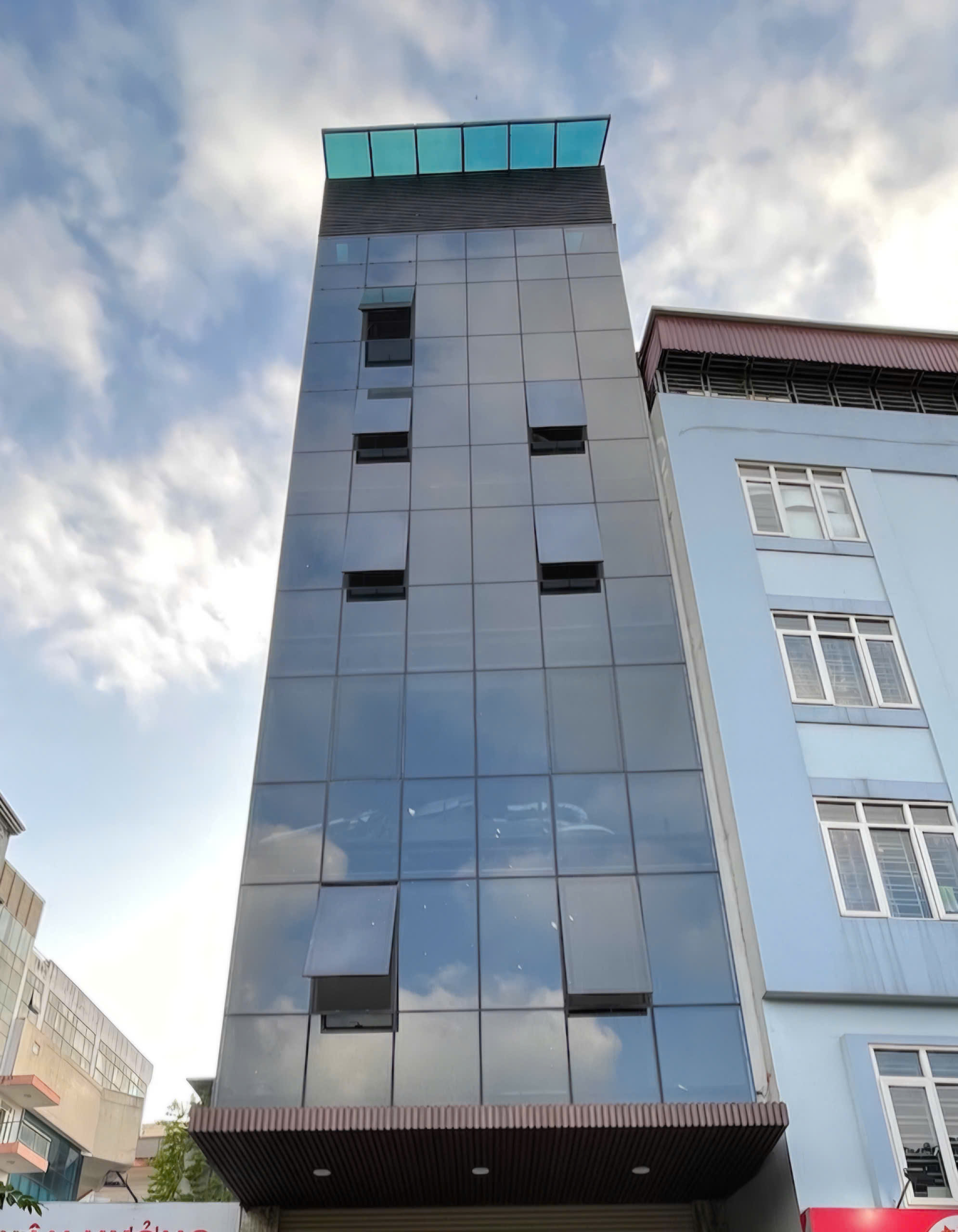 SIÊU PHẨM CHO THUÊ DÒNG TIỀN, TÒA NHÀ VĂN PHÒNG, MẶT PHỐ SẦM UẤT, PHƯỜNG QUANG TRUNG, THÁI BÌNH.GIÁ NHỈNH 15 TỶ.