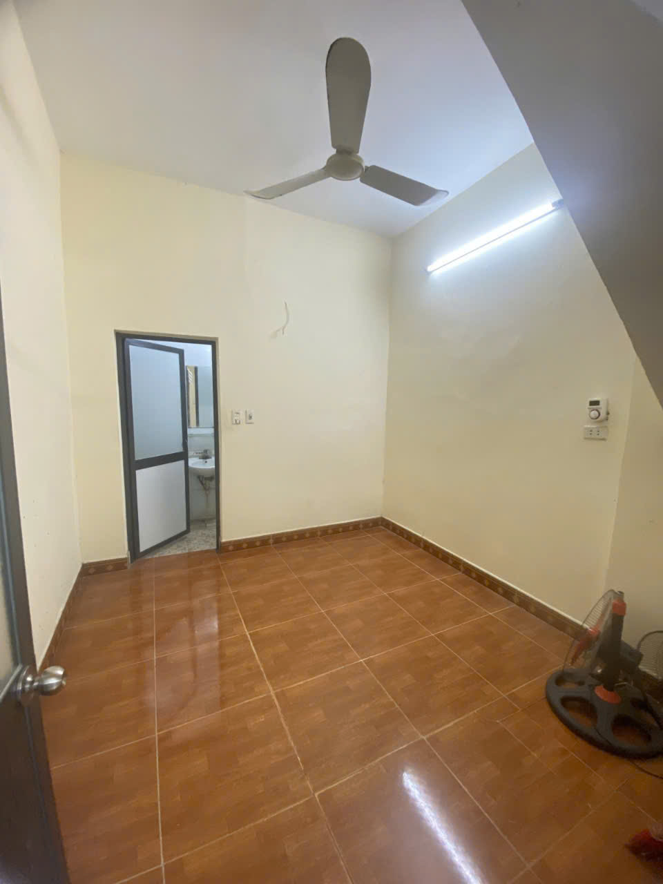 ĐI BỘ RA LĂNG BÁC, TRUNG TÂM BA ĐÌNH, 10M RA PHỐ, NHÀ DÂN XÂY, 3 NGỦ, Ở LUÔN, NHANH CÒN KỊP 31m, 5 tyr15.