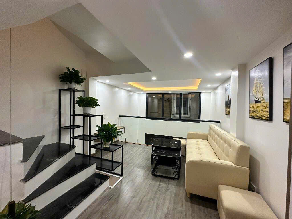 Duy Nhất 1 Căn Tư Đình 40 M 2 x 5 tầng - nhỉnh 6. 1 tỷ tiền tiểu học giá rẻ nhất khu vực ở thời điểm hiện tại