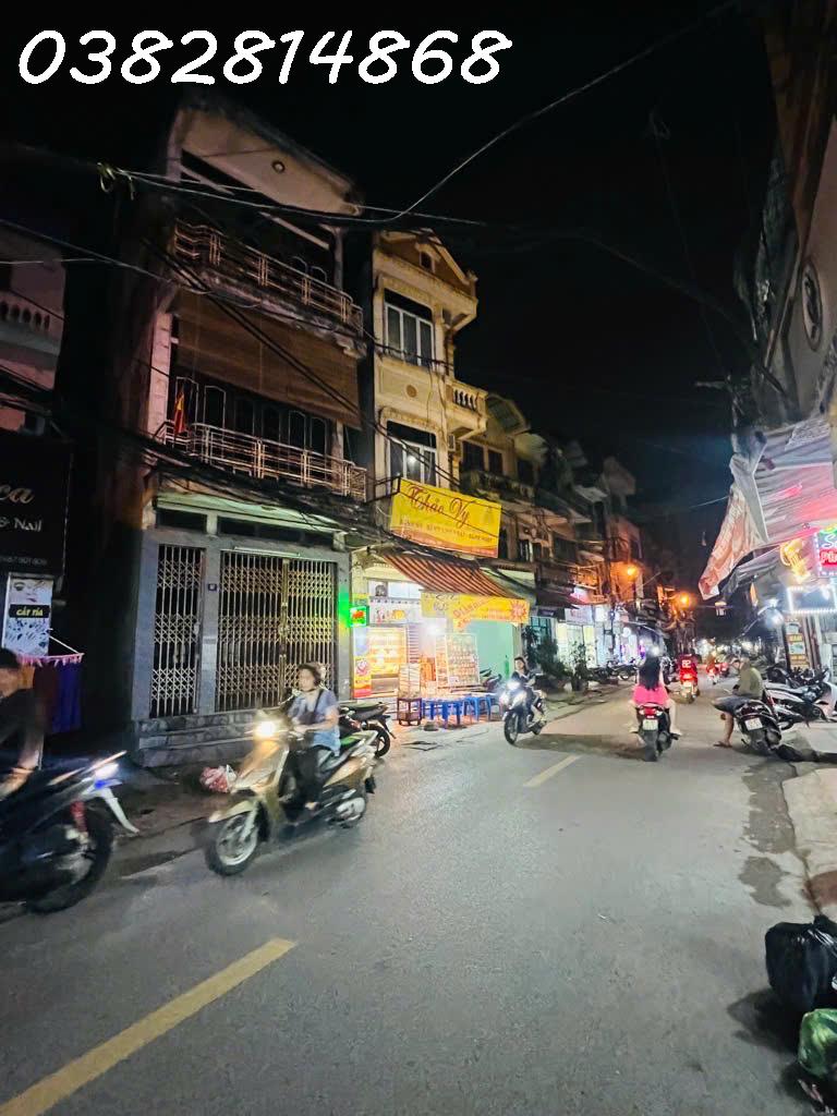 BÁN GẤP -NHÀ MĂT ĐƯỜNG -TÂN TRIỀU - THANH TRÌ - OTO TRÁNH -KINH DOANH SẦM UẤT - THANG MÁY - Dt : 42m2 - mt :4,48m