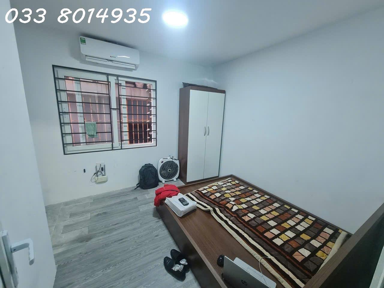 Khẩn cấp… Khẩn cấp….Rất khẩn cấp. Liên hệ ngay còn kịp: 033 8014935. Chủ nhà cần tiền cần b.á.n gấp, nhà tại ngõ 82 Kim