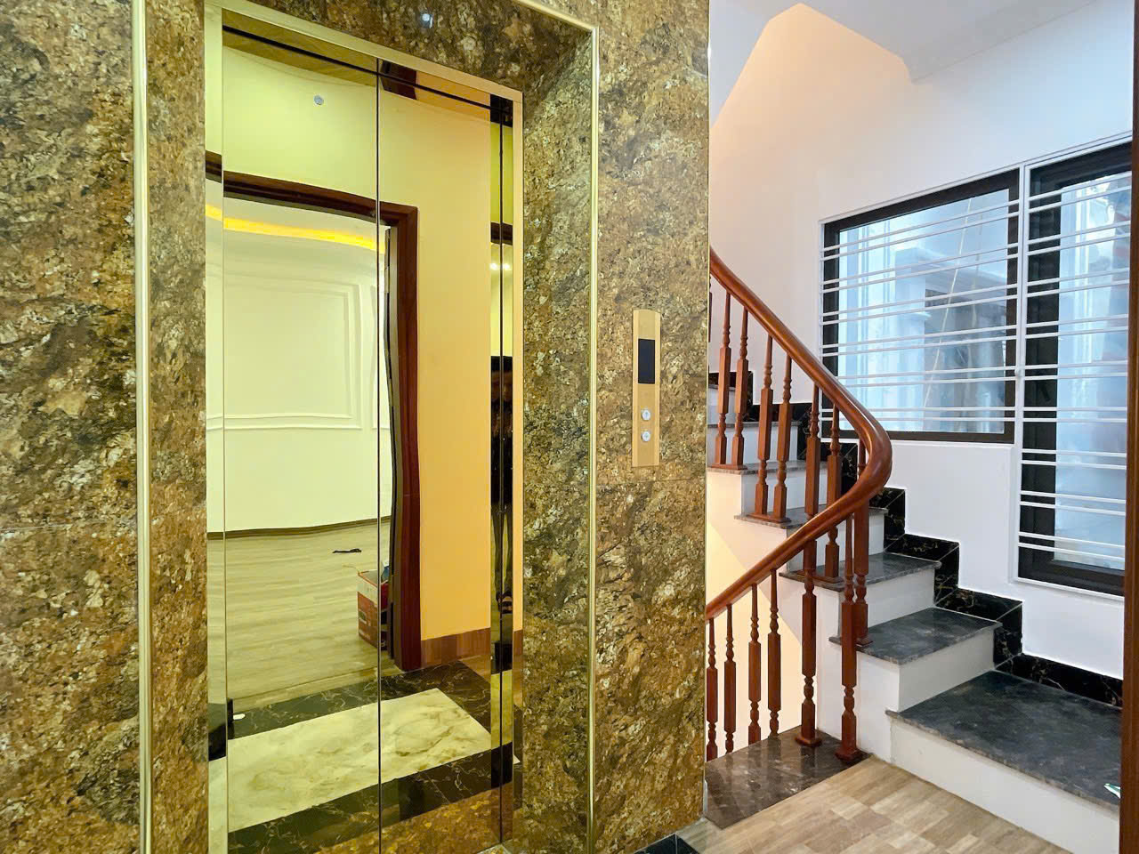 NHÀ ĐẸP ĐÓN TẾT - HÀNG HIẾM - BA ĐÌNH - NGÕ BA GÁC - THÔNG TỨ TUNG - MỚI KOONG - THANG MÁY - SỔ A4