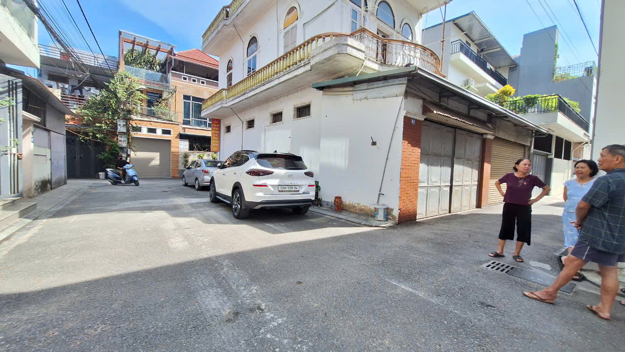 BÁN ĐẤT TỔ 7 THỊ TRẤN ĐÔNG ANH - LÔ GÓC - ĐƯỜNG 3 OTO TRÁNH NHAU CHỈ 4.5 TỶ