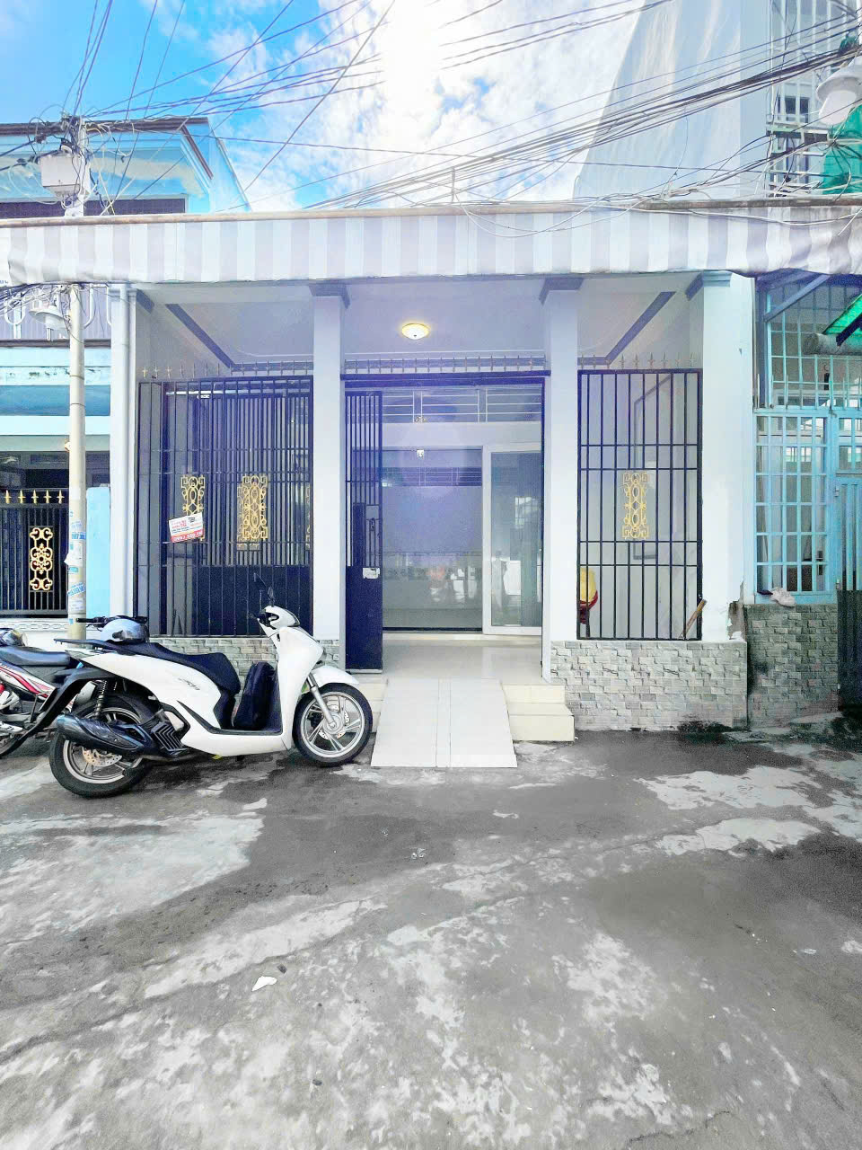 275CHO THUÊ Nhà 2 PN . Hẻm 1 Hoàng Văn Thụ thông Nguyễn Trãi, Tân An, Ninh Kiều GIÁ CHỈ : 6 triệu/ tháng