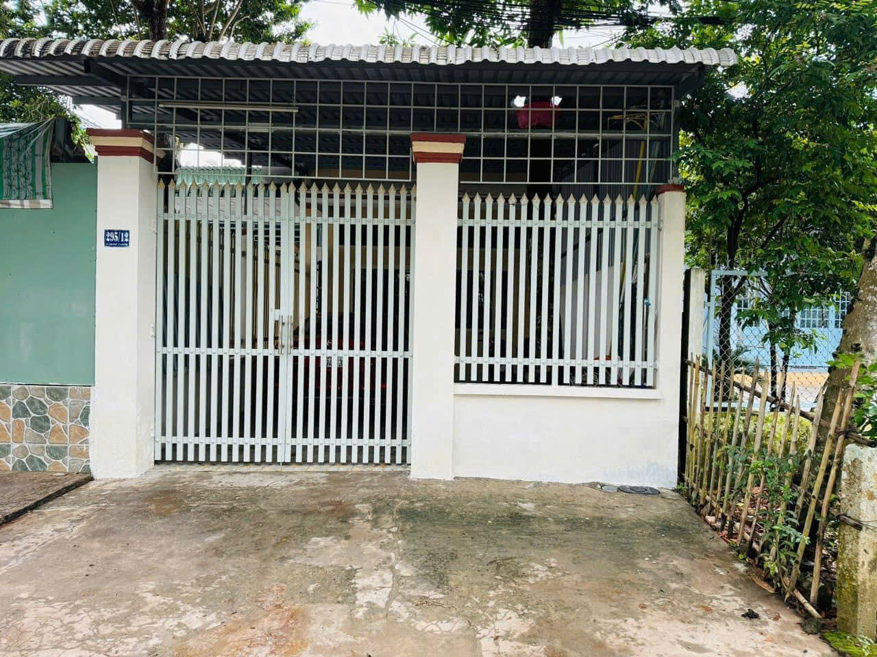 274CHO THUÊ NHÀ 2 PN . Hẻm Trần Quang Diệu. gần chợ Cầu Ván, An Thới, Bình Thuỷ GIÁ CHỈ : 4,5 triệu/ tháng