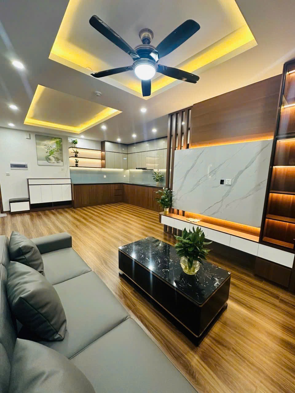 bán căn hộ chung cư cao cấp Pandora 53 Triều khúc. Diện tích 86 mét 2 ngủ 2 wc giá 5tyxx