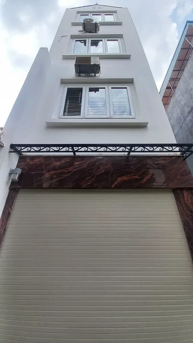 BÁN NHÀ RIÊNG PHỐ NGỌC THỤY-LONG BIÊN,50M2, 6 TẦNG- THANG MÁY, MĂT TIỀN 3.8M, 9 TỶ. NHÀ MỚI, ĐỦ NỘI THẤT.