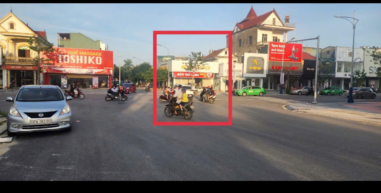 Cho thuê nhà lâu dài, nhà vị trí cực đẹp tại Ngã 4 đường Nguyễn Văn Cừ giao Thành Thái, phường Hưng Phúc, TP. Vinh.