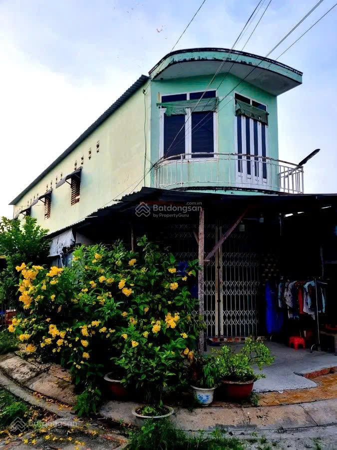 Nhà 2 mặt tiền Quận 12 - Tô Ký - 20x5 sẵn 4 phòng trọ cho thuê 10 triệu/ tháng - Hẻm xe tải