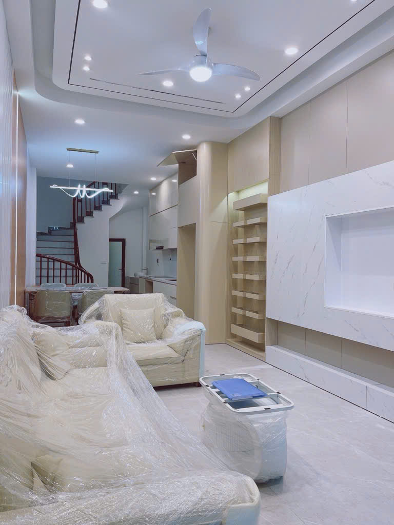 B-ÁN NHÀ 5 TẦNG DIỆN TICH 56M2 KHU BỒ ĐỀ – NGÕ RỘNG Ô TÔ ĐỖ – GIÁ NHĨNH 9 TỶ