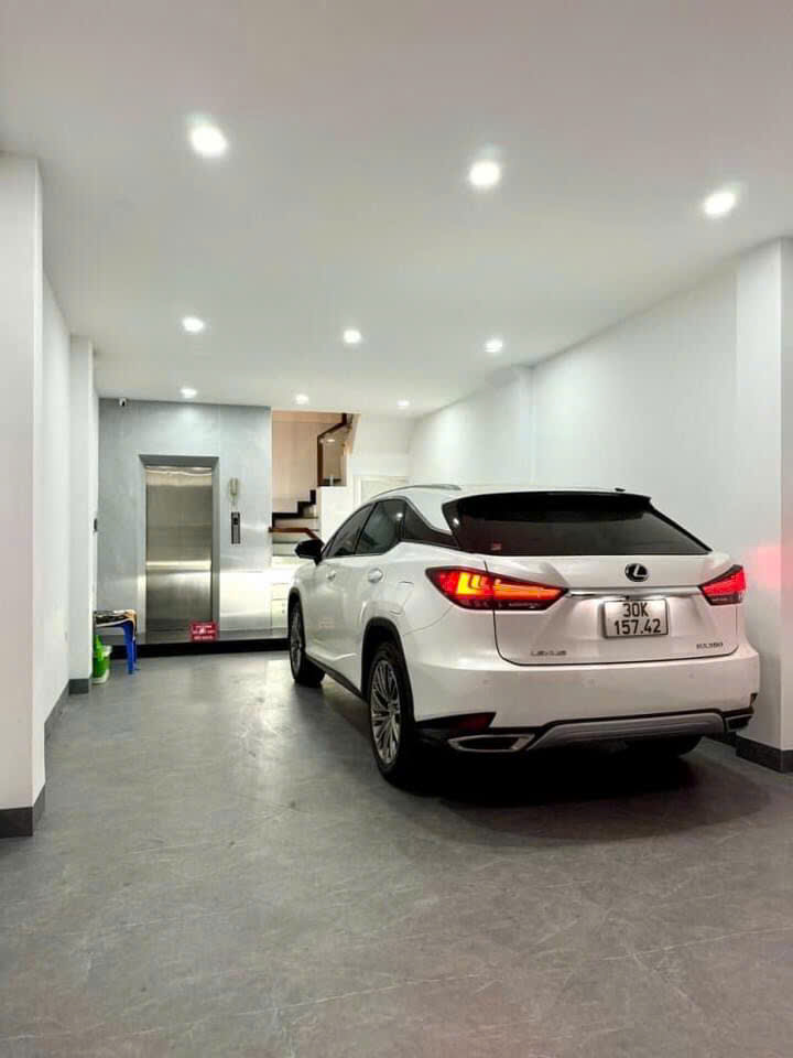 SIÊU PHẨM NHÀ ĐẸP HAI THOÁNG TƯ ĐÌNH LONG BIÊN 45 M2 - 6 TẦNG THANG MÁY - FULL ĐỒ - GA RA Ô TÔ VÀO NHÀ - VÀI BƯỚC