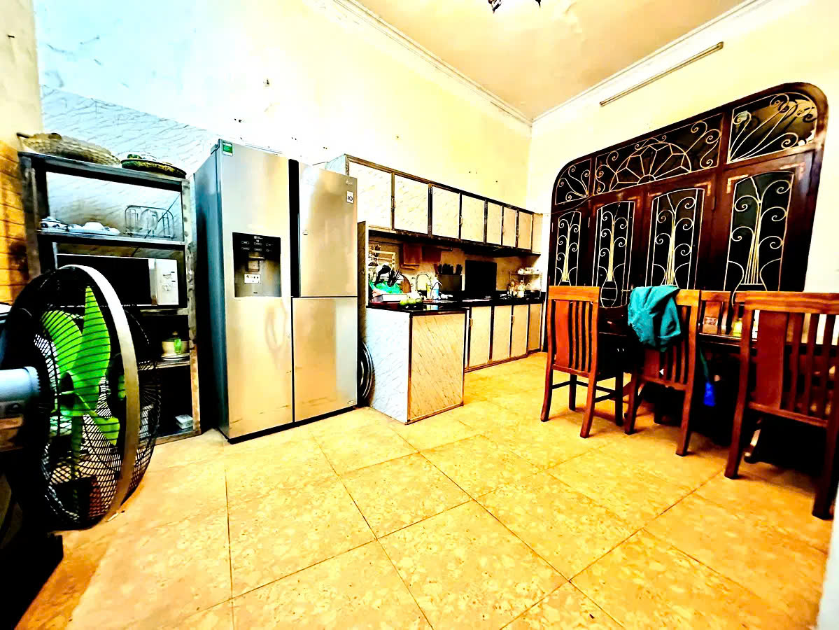 BÁN NHÀ CẦU ĐẤT, HOÀN KIẾM. 50M2 5 TẦNG MT 5M 7.2 TỶ- HỘ KHẨU PHỐ CỔ- DÂN XÂY CHẮC CHẮN- AN SINH TỐT.