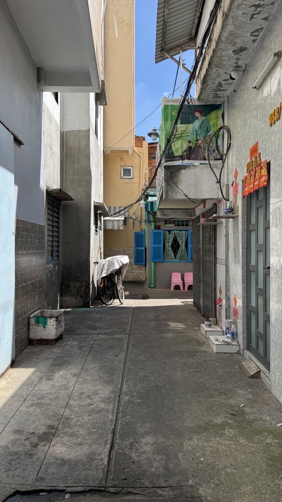 Nhà Hẻm Thông Lò Gốm, Phường 8, Quận 6. Nhà mới . DT 33m2 x 5 tầng. Giá 5.65 Tỷ TL