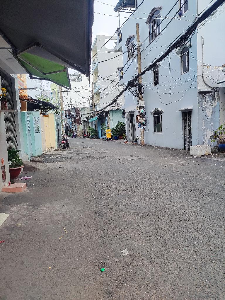 Nhà Đẹp Đón Tết Ngang Hiếm 5,4m Phạm Phú Thứ - Phường 3 - Quận 6. DT 45m2 x 5 tầng . Giá 6.35 tỷ TL.