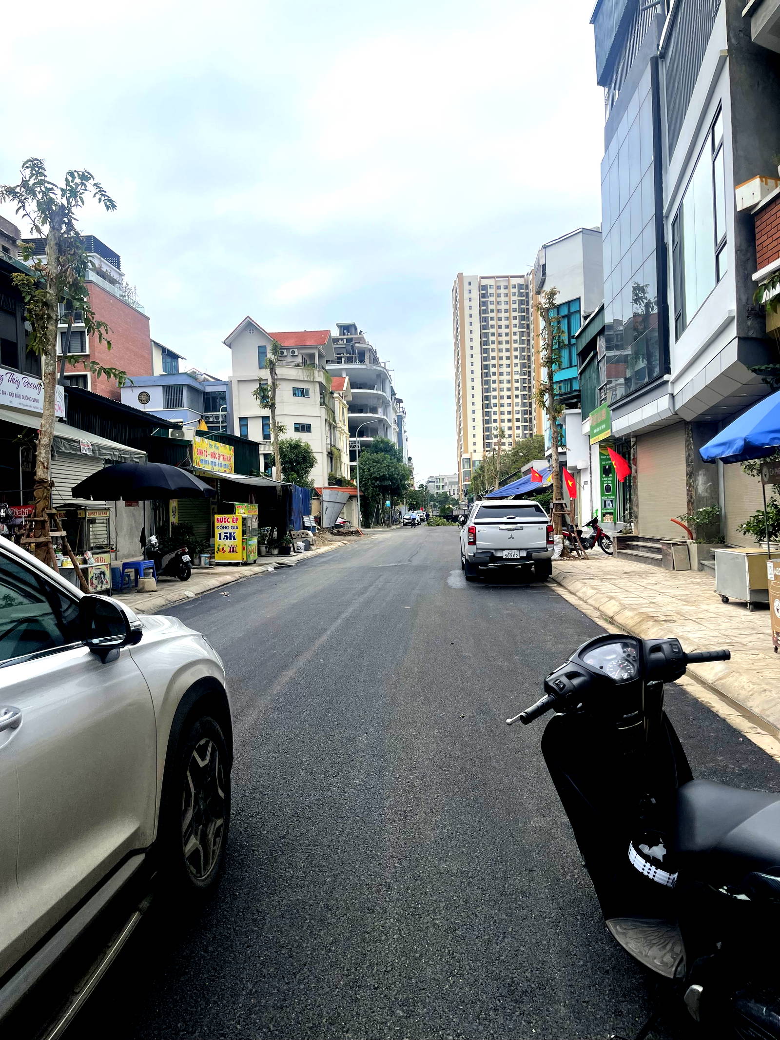 Bán Nhà Nguyễn Xiển. Thanh Xuân. 6 Tầng Thang Máy. Ô Tô. Vỉa Hè. DT 45m2. MT 3.6m. Giá 20.15 Tỷ.