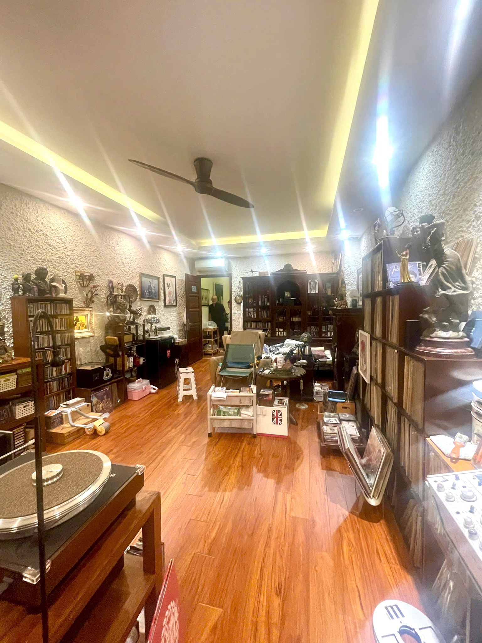 Bán nhà Trần Khát Chân, 42m, 5T, trung tâm đông đúc, KD, ô tô đỗ cửa, nhỉnh 9 tỷ