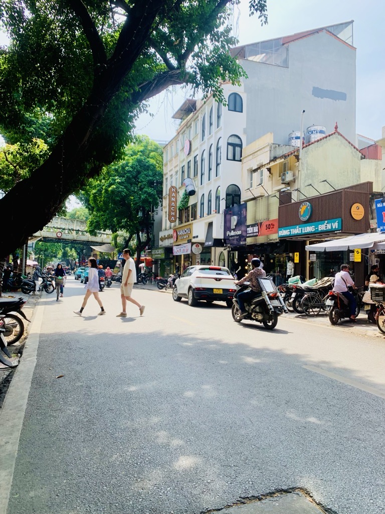 MẶT PHỐ CỔ HOÀN KIẾM, VỈA HÈ Ô TÔ TRÁNH - 4 tầng Hàng Cót 15m chỉ 11 tỷ - MẶT TIỀN RỘNG