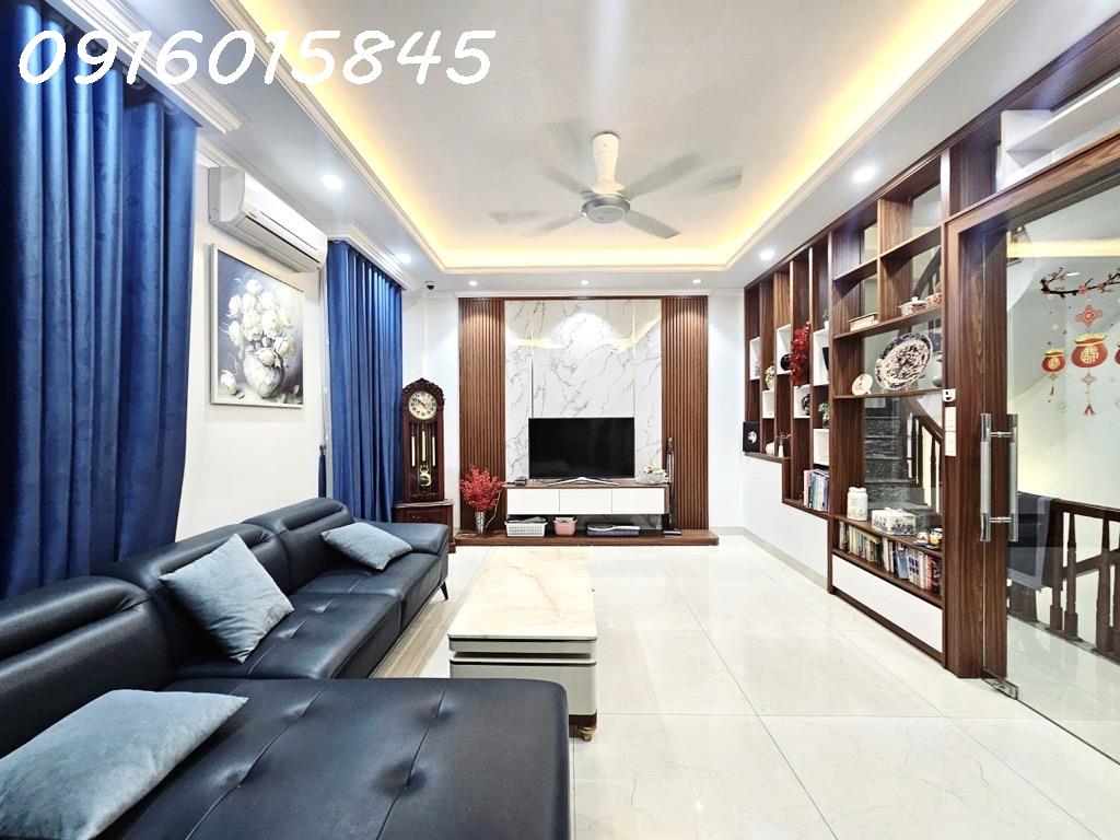 NHÀ YÊN HOÀ MỚI ĐẸP-LÔ GÓC-NGÕ THÔNG-GARA Ô TÔ-3 BƯỚC RA MẶT PHỐ 40M2-6T-MT6M CHỈ 12,5 TỶ NHÀ YÊN HOÀ MỚI ĐẸP-LÔ