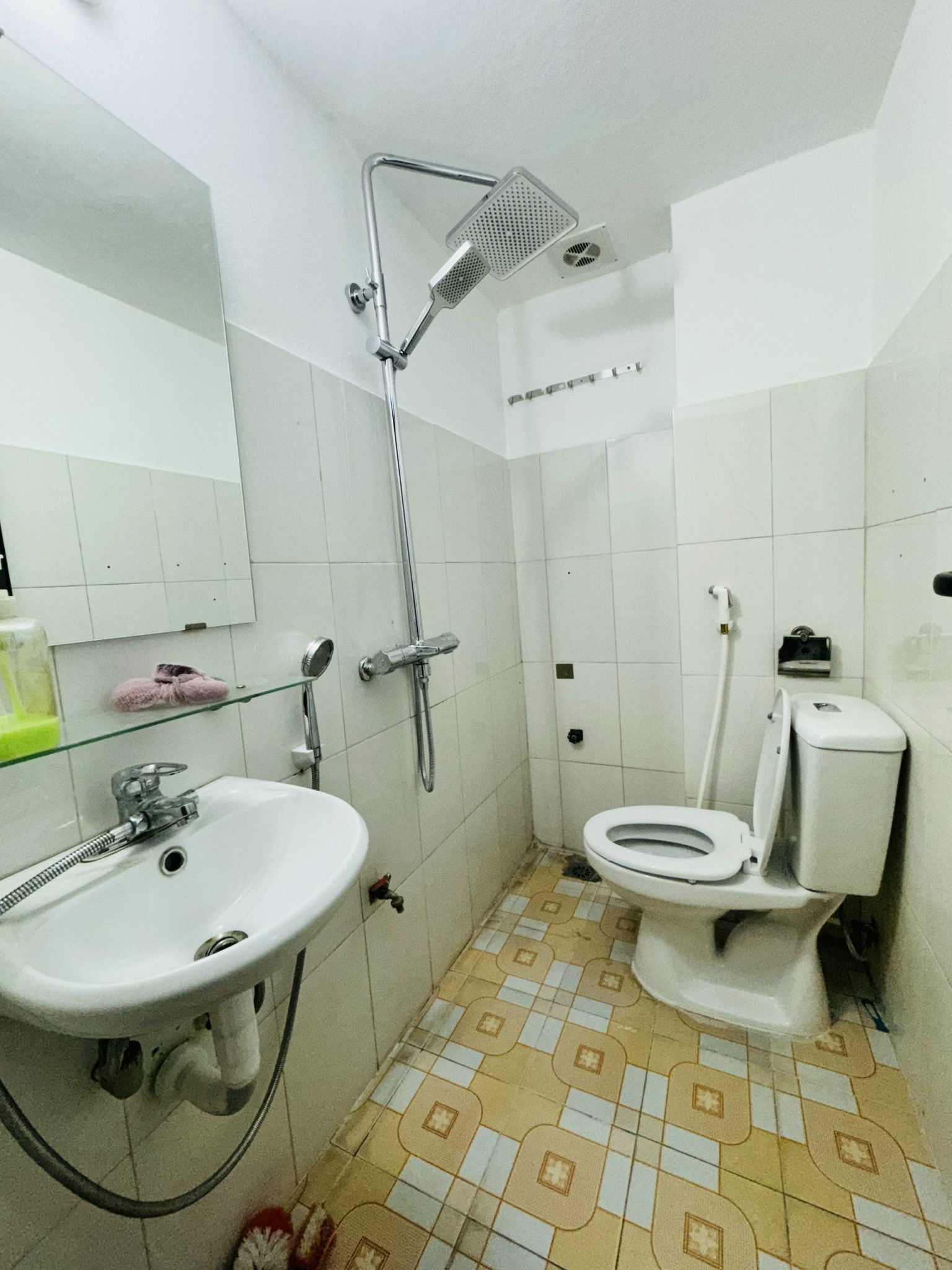 Bán nhà Nam Dư 30 4 3 5.2 tỷ Hoàng Mai măt ngõ kinh doanh nhnhỏ