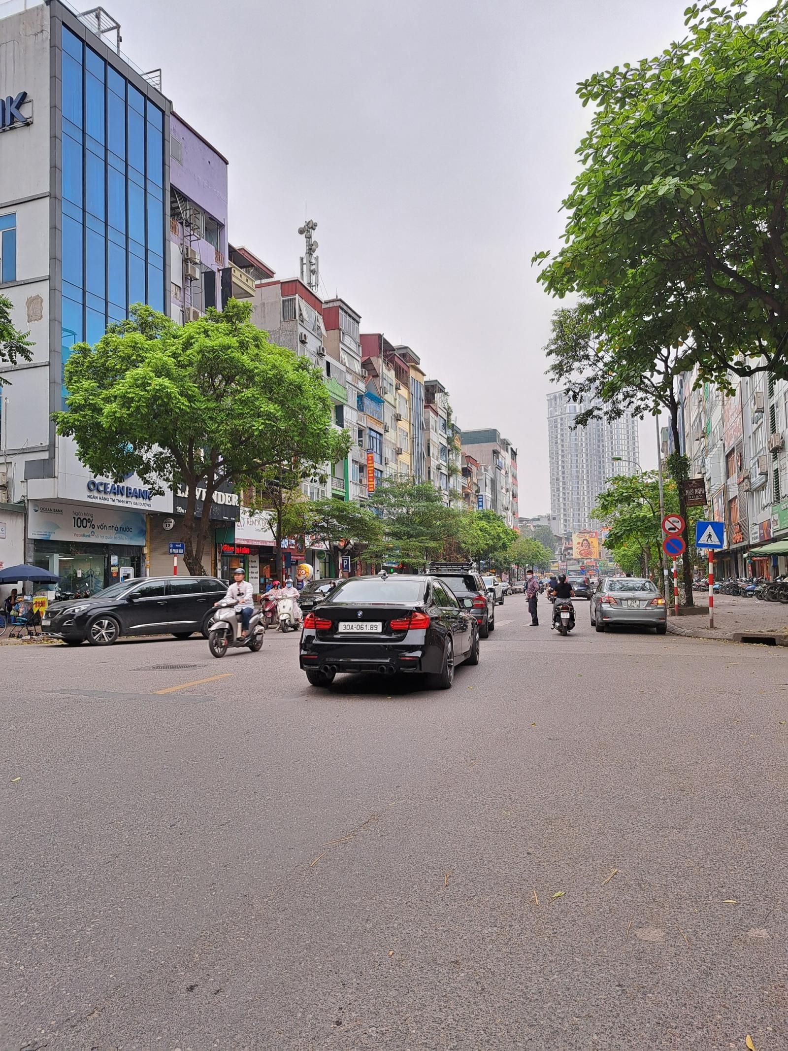 Chính chủ cần bán căn nhà liền kề A10 Nam Trung Yên, Nguyễn Chánh, Mạc Thái Tổ, Cầu Giấy. Diện tích 75 m² xay 5 tang gia 54 ty