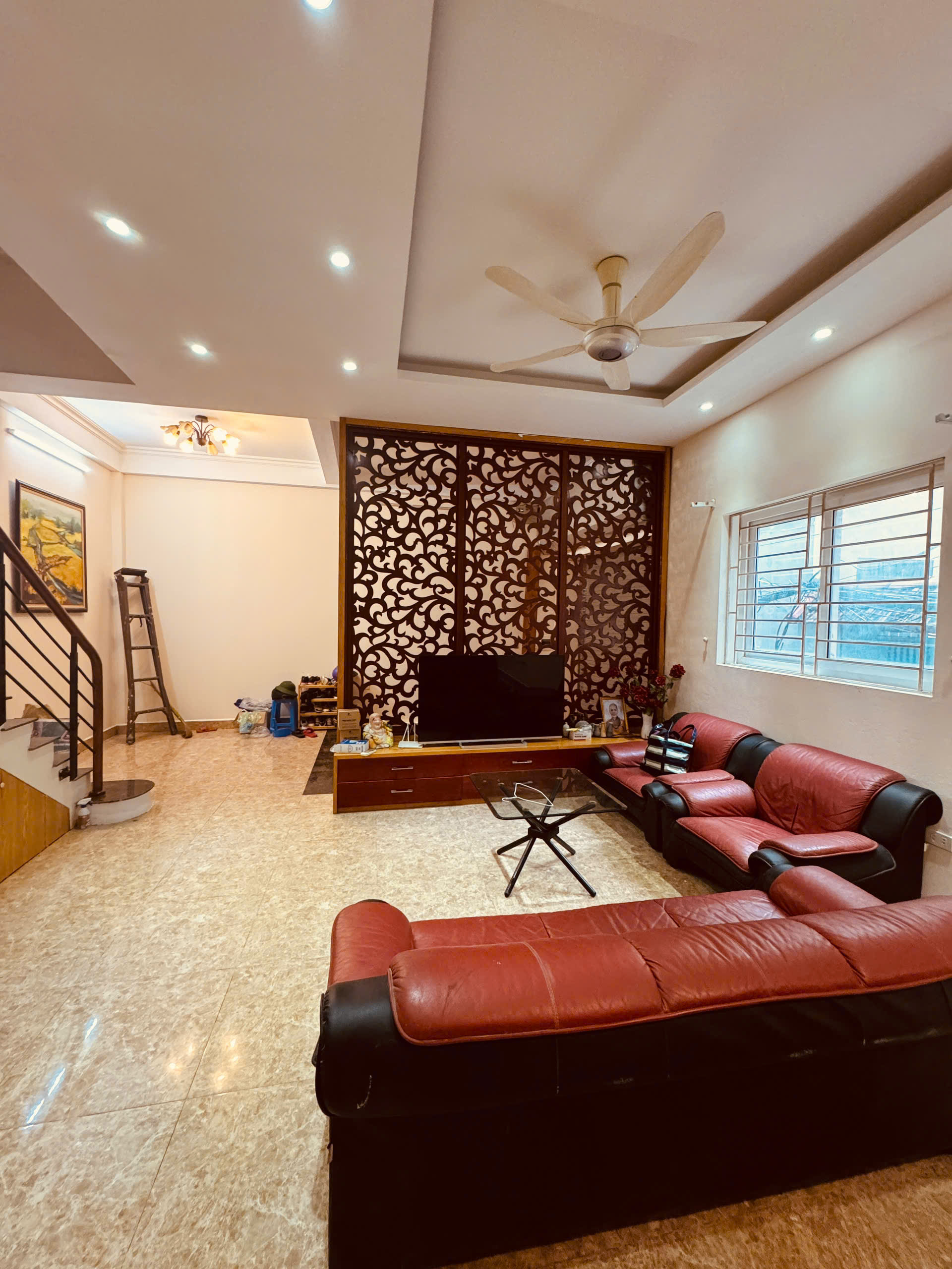 NHÀ ĐẸP NGỌC LÂM 58M2 - DÂN XÂY - 4TẦNG - 5M RA ÔTÔ- GIÁ ĐẦU TƯ. Lh : ☎️ 0925911989 e Quân ( xem nhà trực tiếp)