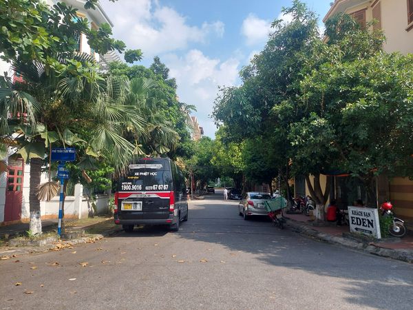 LÔ BIỆT THỰ ĐẸP LONG LANH TOẠ LẠC TẠI KĐT KỲ ĐỒNG VỚI VỊ TRÍ CỰC ĐẸP GIÁ CỰC RẺ, DT 225M2, MT 10M. GIÁ CHỈ 30tr/M2