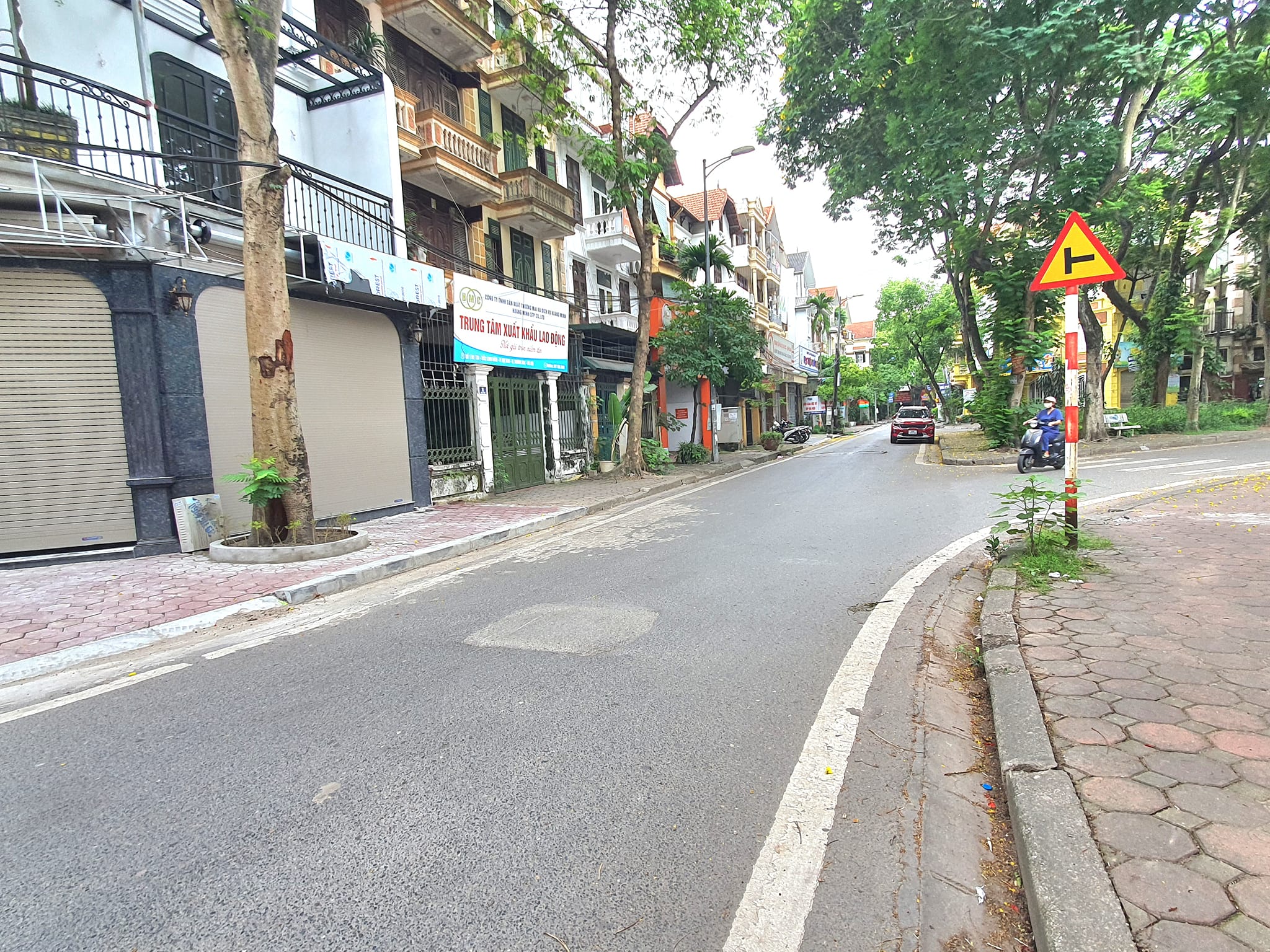 Phân lô, lô góc, 2 mặt tiền Hào Nam, Đống Đa, 18m mặt tiền, đường 7m, 73m chỉ 20 tỷ