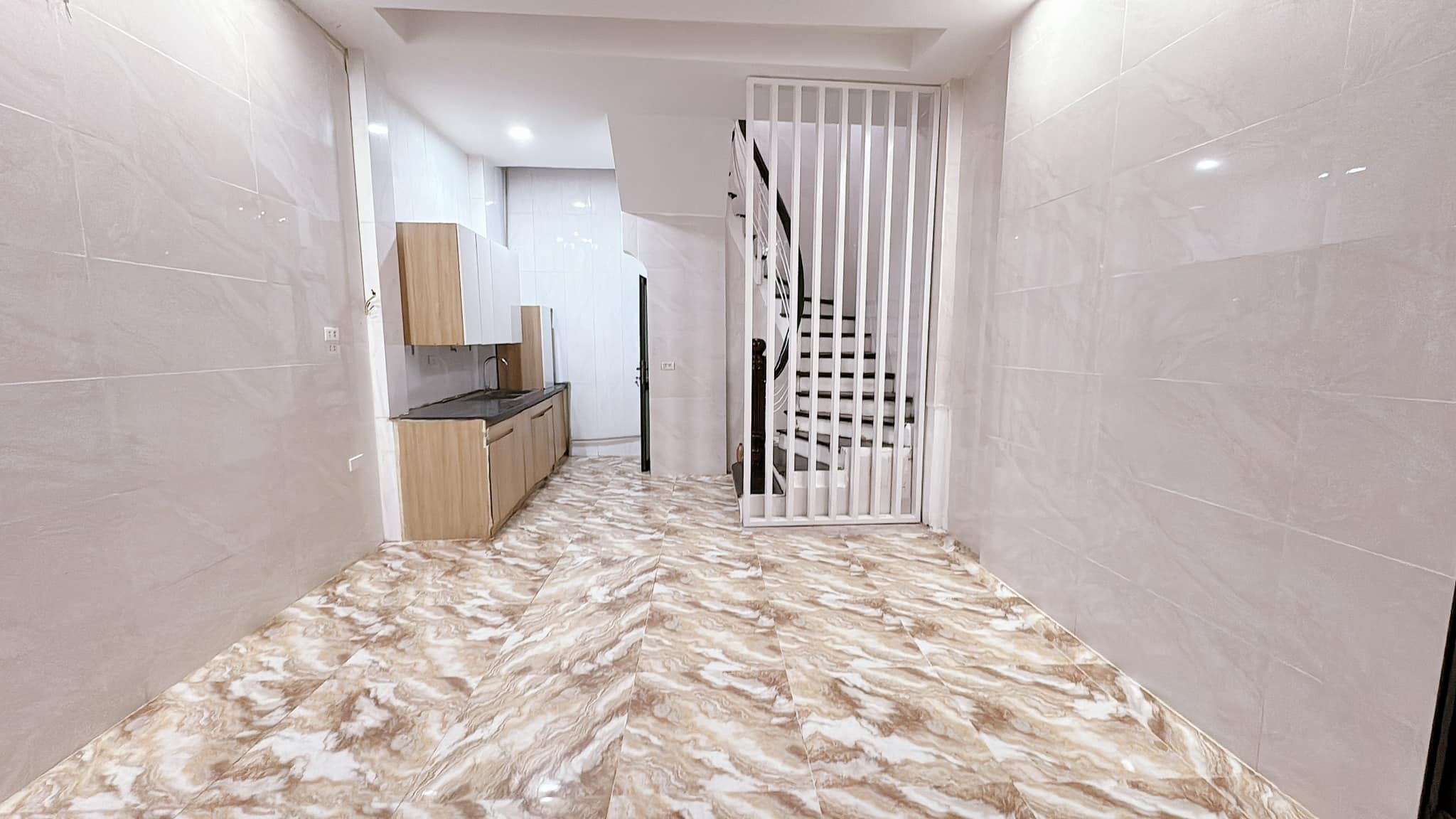 ✳️Bán Nhà Hào Nam 26M2 5T MT 4M, Chỉ 6.6 Tỷ Nhà Đẹp Gần Phố - OTO - Ngõ 3 Gác Thông Kinh doanh ✳️