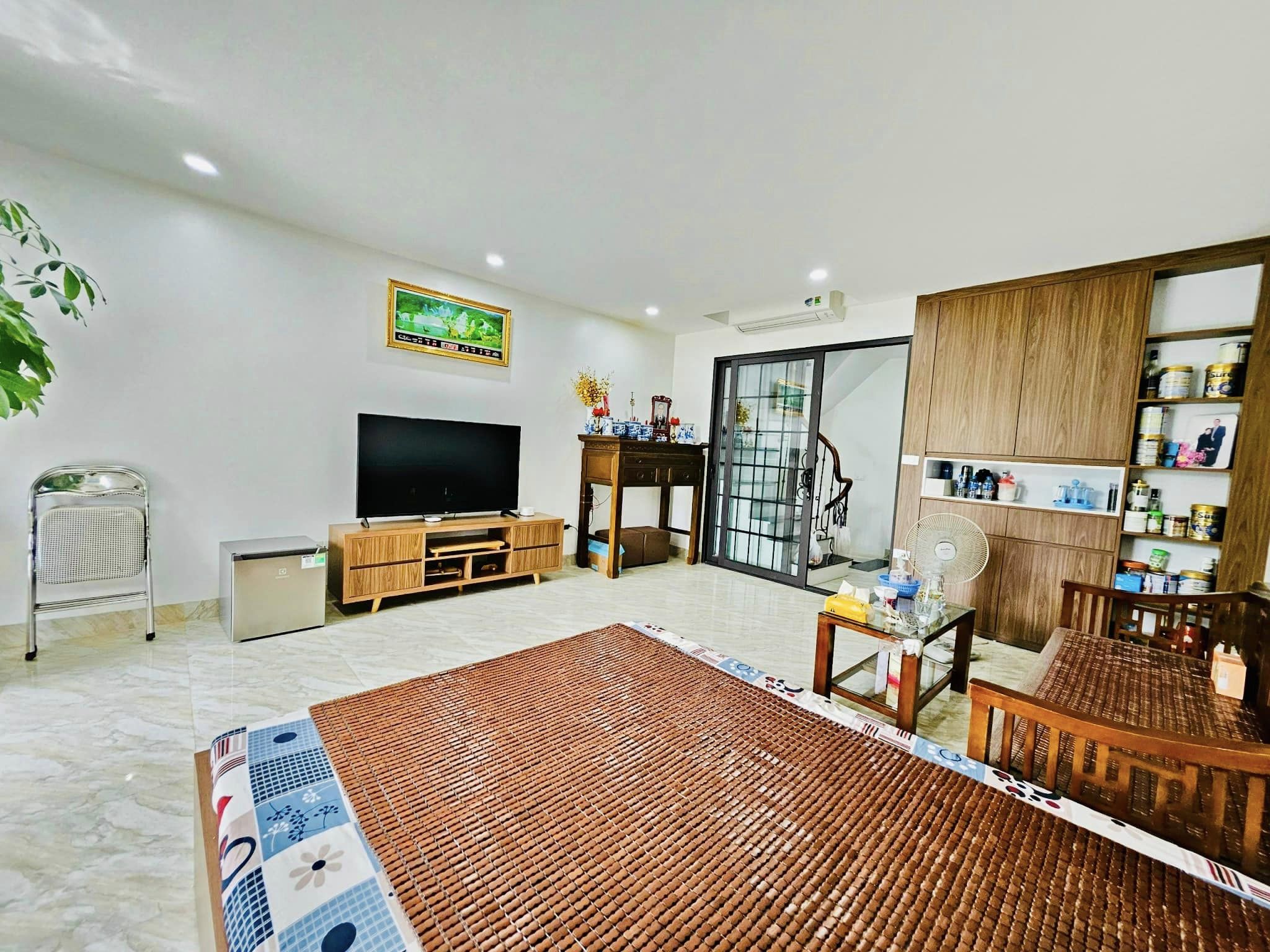 KD đỉnh! Bán nhà mặt phố Nguyễn Văn Tố, 71m2, 5 tầng, mặt tiền 3.3m, 43.1 tỷ, 60tr/tháng