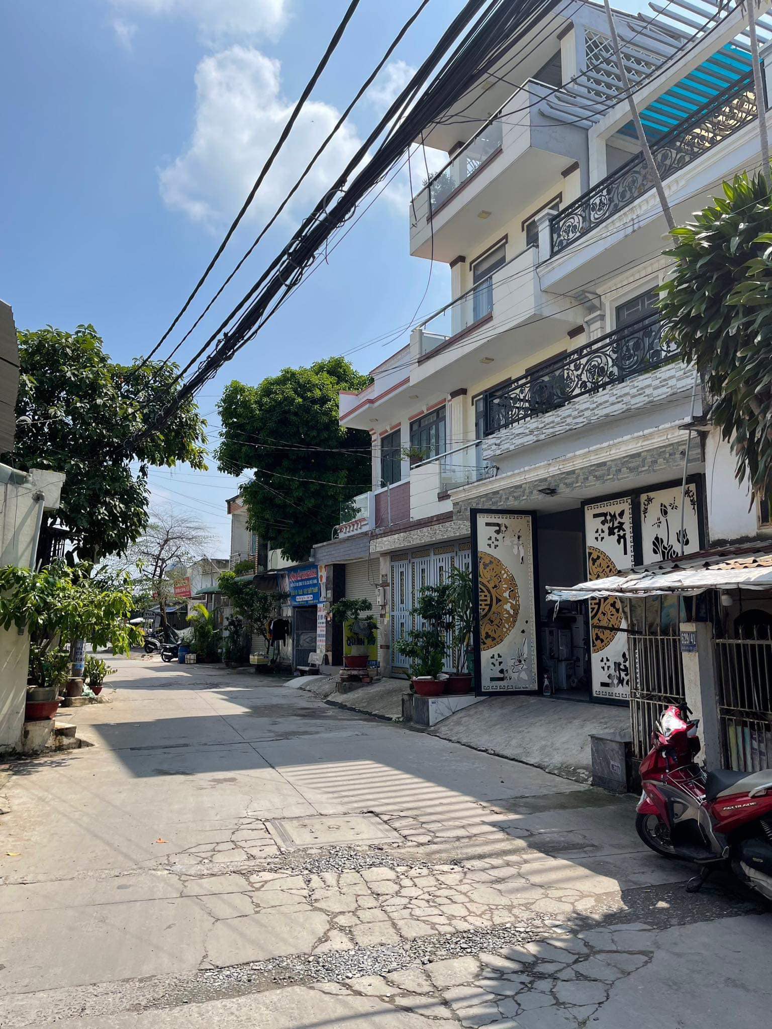 Nhà Hẻm Thông 7M - 4Tầng - Sát Mặt Tiền - Khu Vip Hiệp Thành Cty Chỉ 4,95 Tỷ.