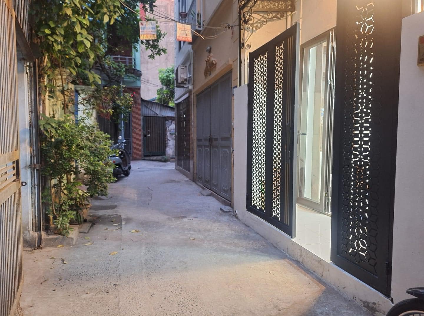 BÁN NHÀ VĂN QUÁN HÀ ĐÔNG - GẦN PHỐ, GẦN HỒ - OTO ĐỖ CỬA - 45M 4TẦNG HAI THOÁNG, CHỈ 9.1 TỶ