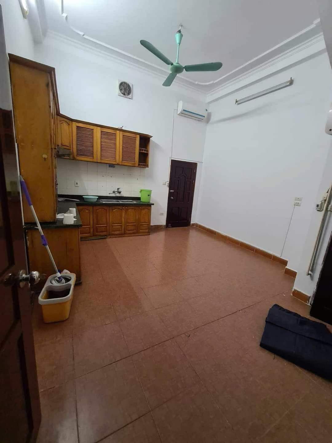 Mặt tiền khủng phố cổ! Bán nhà mặt phố Hàng Đường 69m2, mặt tiền 5.2m, 38.9 tỷ, kinh doanh đỉnh