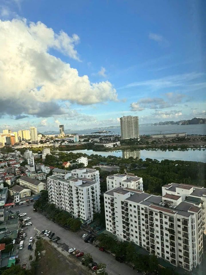 Chính chủ Bán căn Studio 41m2 View Biển chung cư Bim 30 tầng Greenbay Garden, Bãi Cháy, Hạ Long.