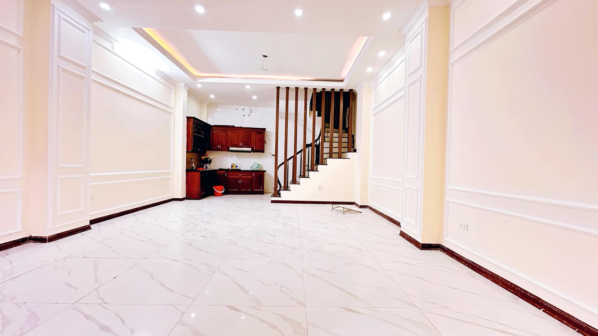 Hót! Bán nhà Mỹ Đình Ôtô đỗ cửa 62m2 x5Tầng, kinh doanh cho thuê, giá 11.2 tỷ 0969693855.