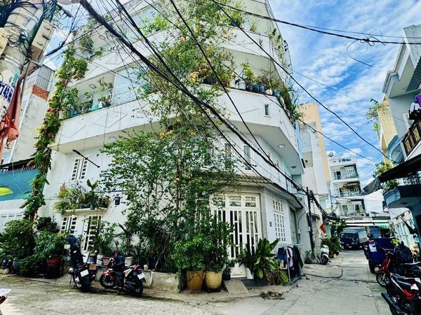 NGỘP - 10 GIẢM CÒN 6 - LÔ GÓC HXT -5 TẦNG - 68M - N 5.5 - NGAY CHỢ 26/3 - 3P AEON TÂN PHÚ