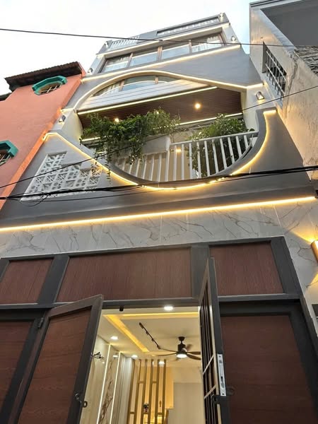 Đường Lý Thái Tổ Phường 9 Quận 10 Nhà Xây Mới