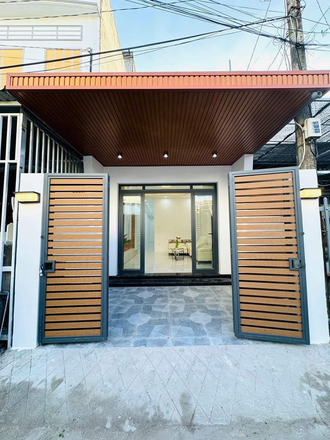 ~Bán Nhà Thiết Kế gần Chợ Bình Chánh Cấp 4(84m2) 765 Triệu