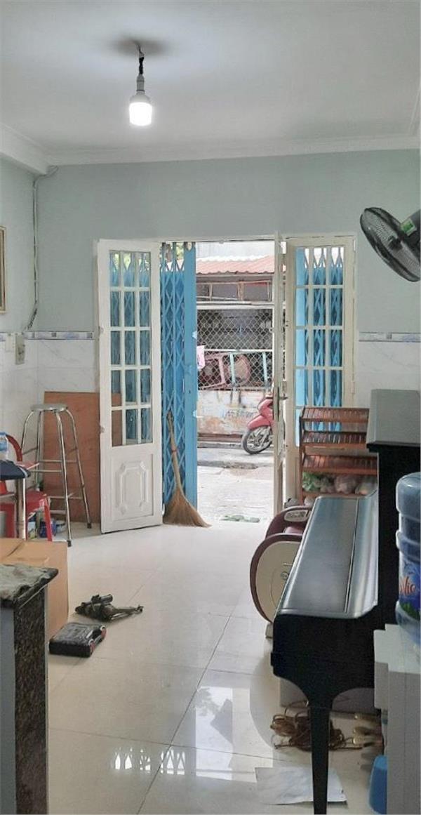 Cách Mạng Tháng8 41 m2 3 tầng KC: btct chỉ 4.3 tỷ Phường 13 Quận 10