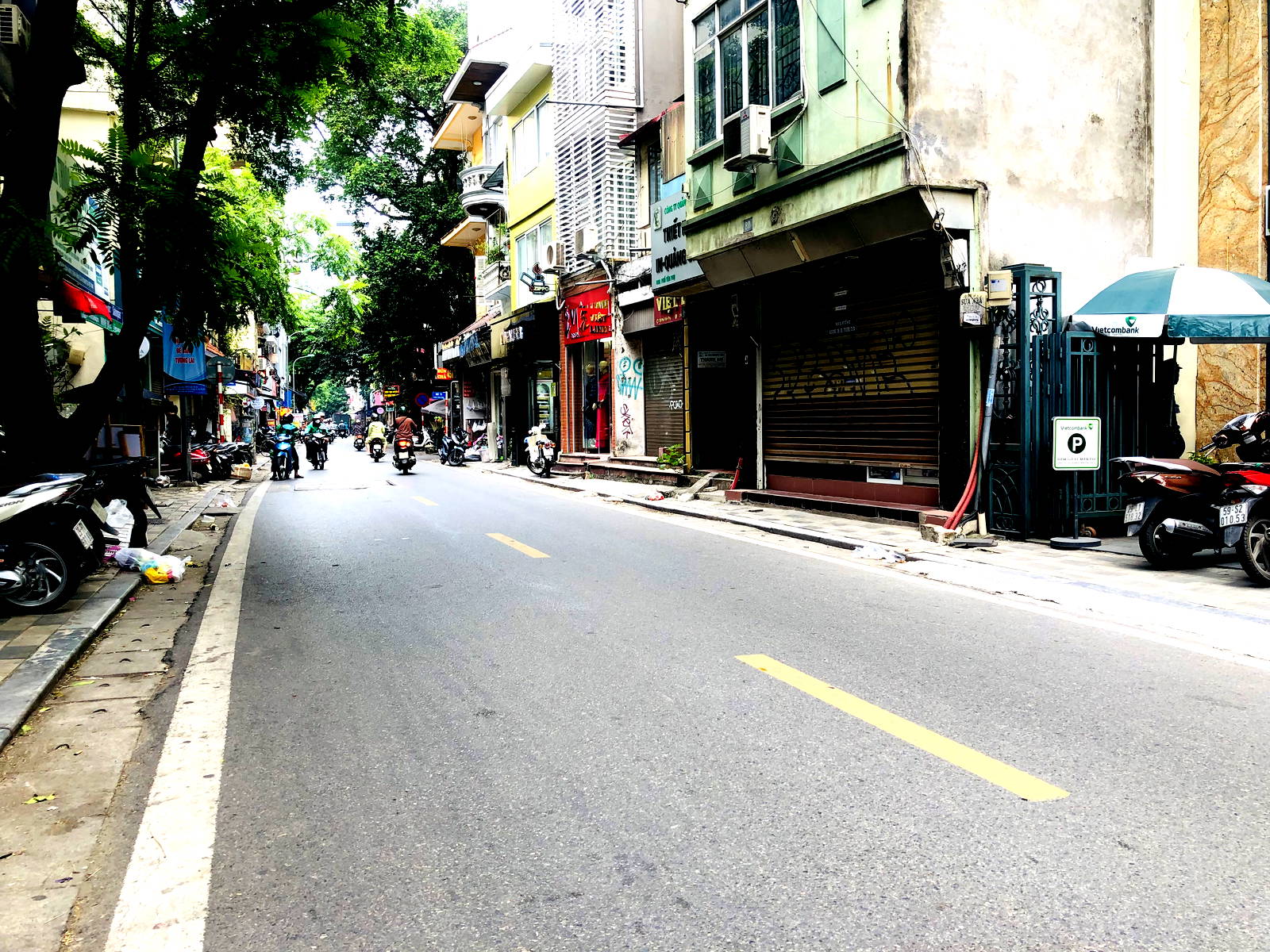 Bán nhà Mặt Phố Vũ Miện nhà mới KD dòng tiền Diện tích 40m2, 5 tầng, MT 3,6m, giá 24,3 tỷ
