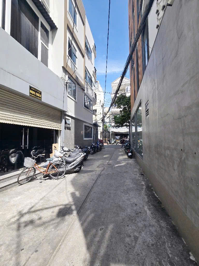 Bán Nhà 4 Tầng 4,1×10 HXH Ngay CV Gia Định Phú Nhuận Hơn 7,4 Tỷ