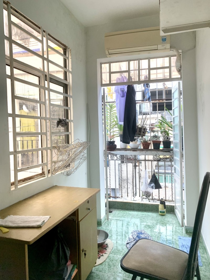 Nhà Bán Hẻm 788/ Nguyễn Kiệm 20m2 - 2 Tầng BTCT - Hẻm 3m , thông thoáng - Chỉ 1 tỷ 650